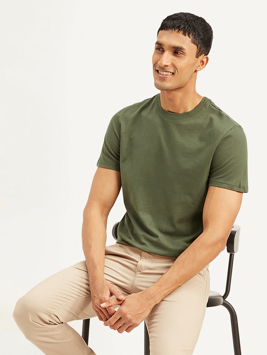 Men's Solid Slim Fit T-shirt