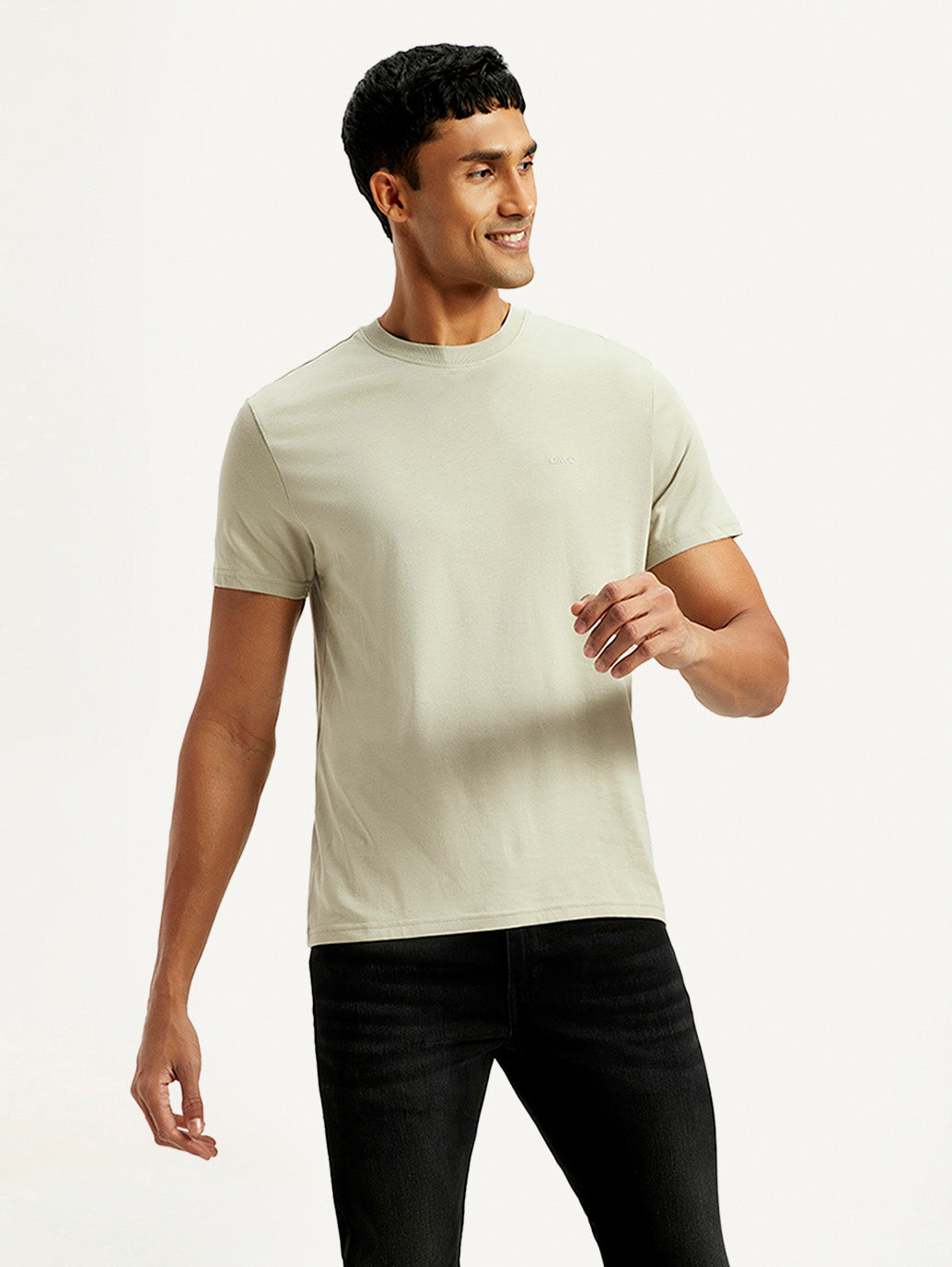 Men's Solid Slim Fit T-Shirt - Frontcopy View