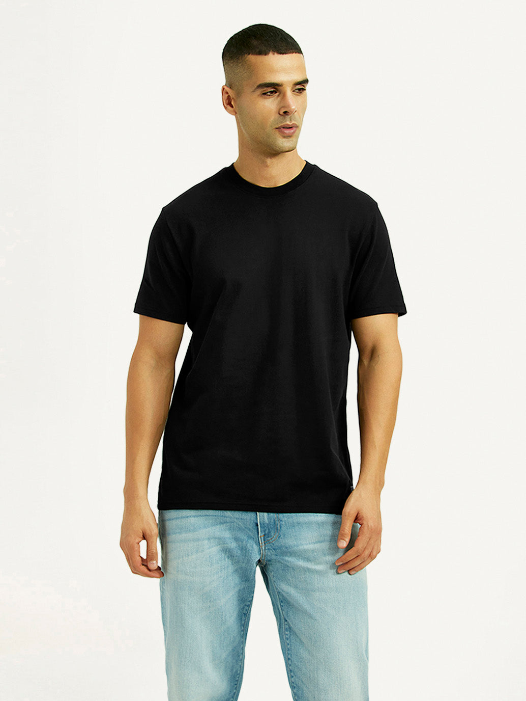 Men's Solid Black Slim Fit T-shirt