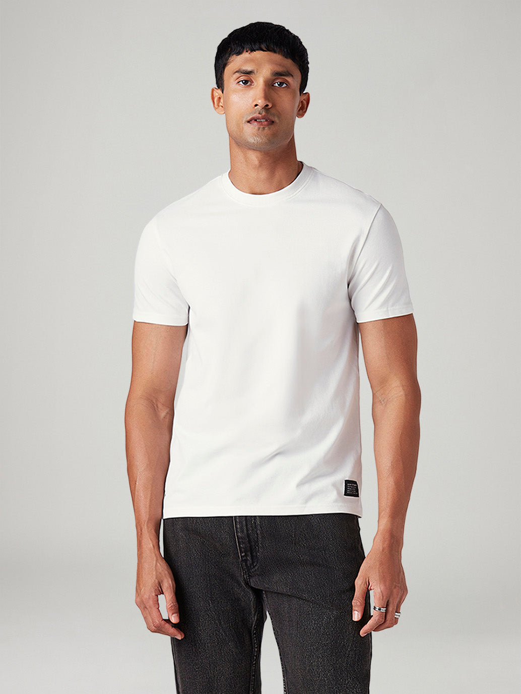 Men's Solid Slim Fit Pique T-Shirt - Front View