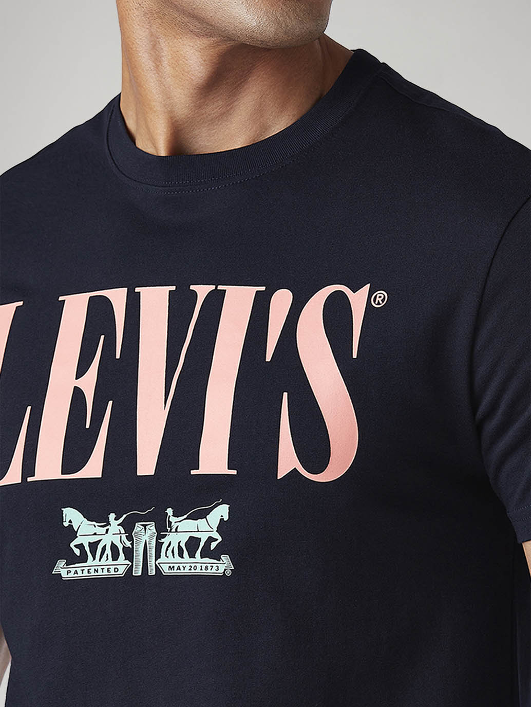 Men's Logo Printed Slim Fit T-Shirt - Detail View