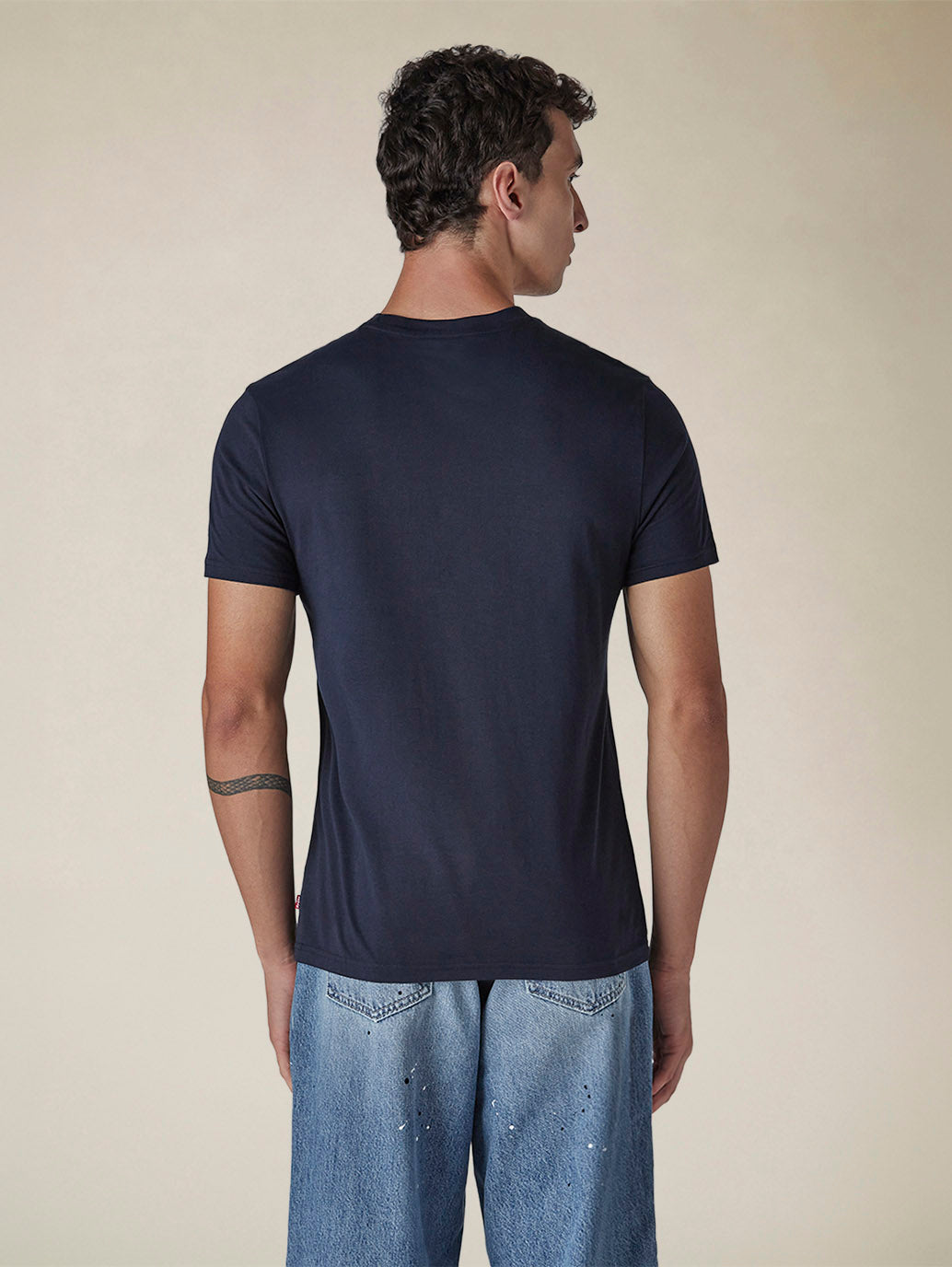 Men's Solid Round Neck Slim Fit Jersey T-Shirt - 096f10a0-ba97-430f-a177-b67b35357e7e View