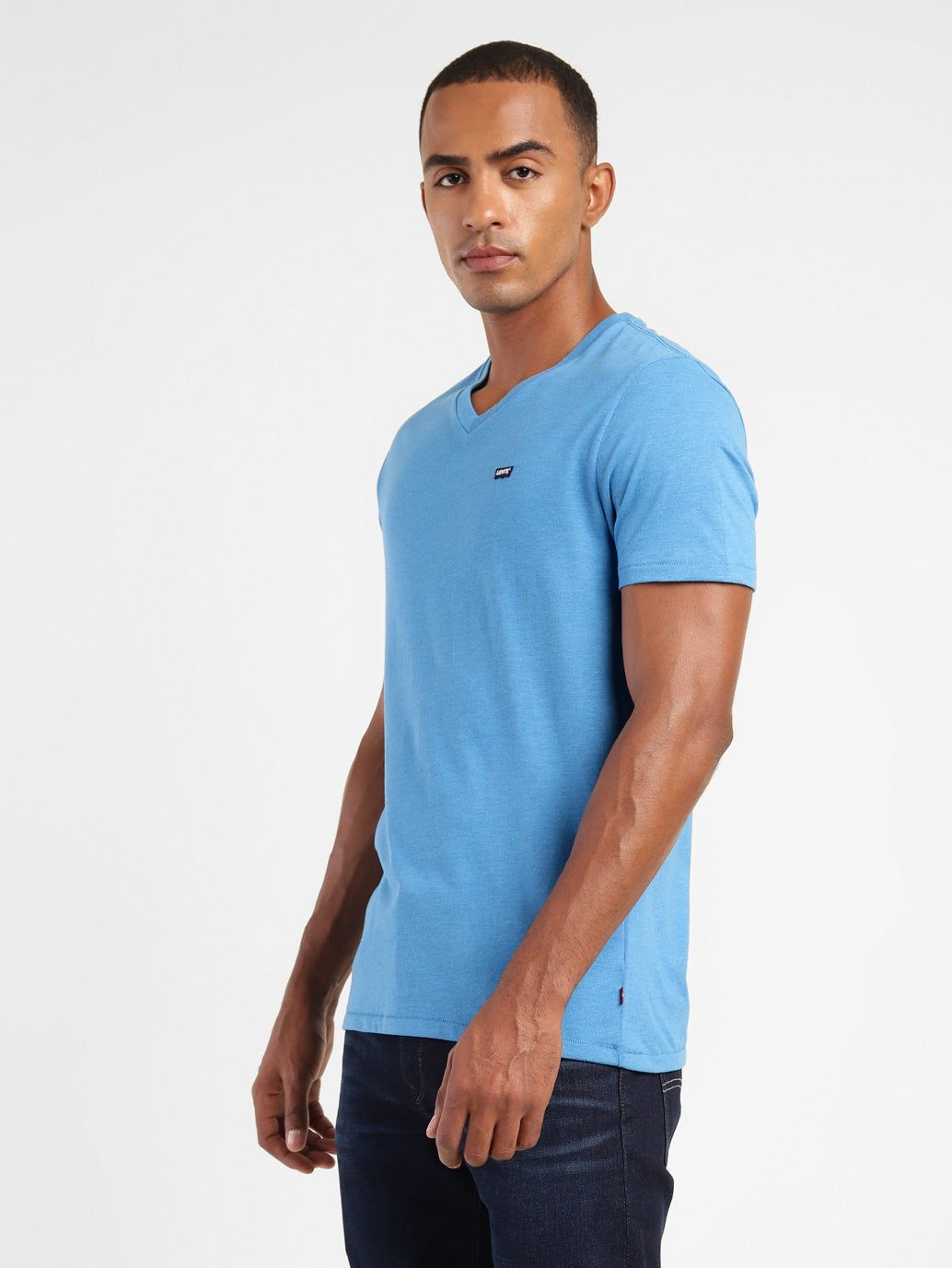 Men's Solid V Neck T-shirt Blue – Levis India Store
