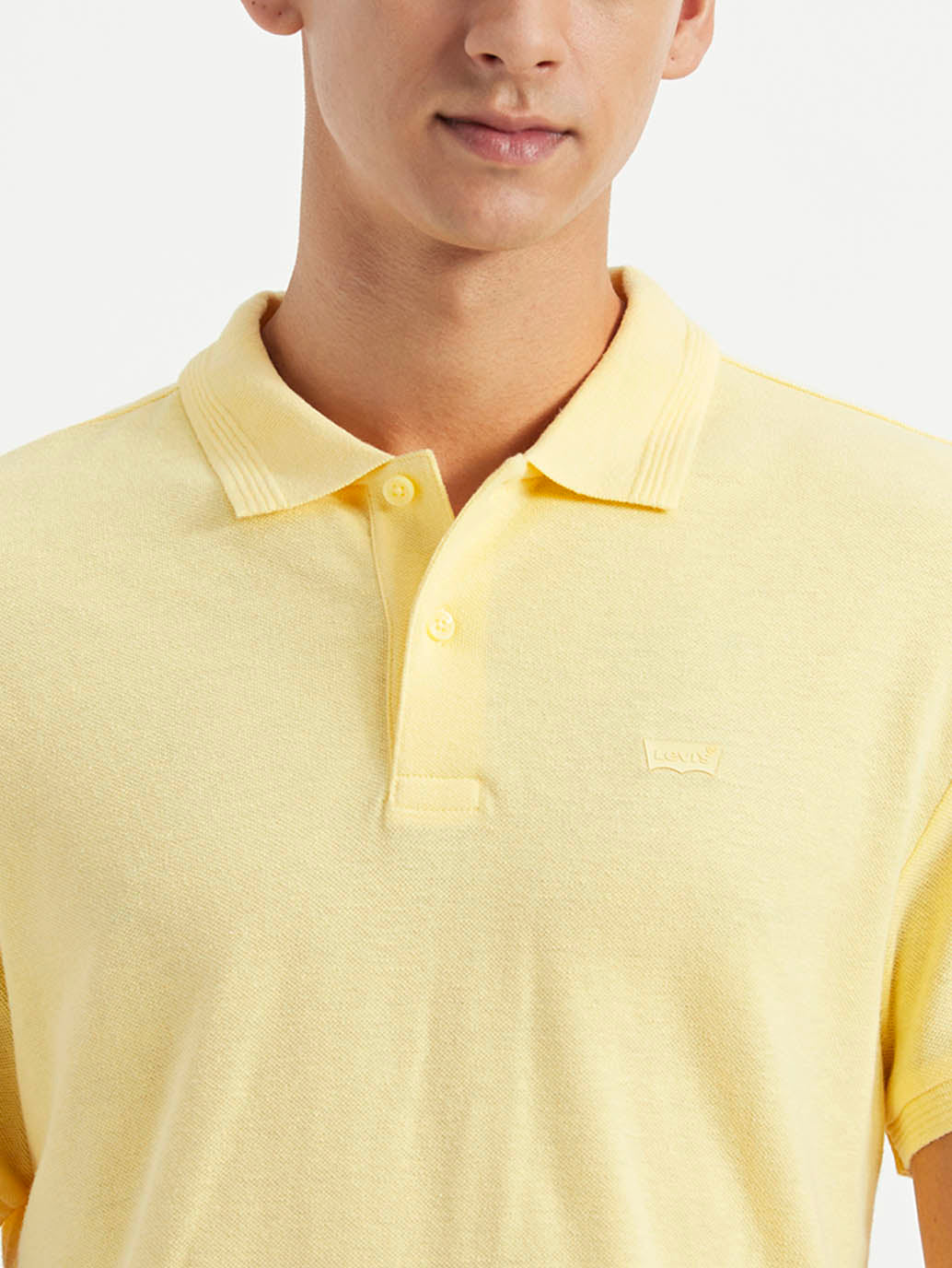 Men's Solid Slim Fit Polo Linen T-shirt - Detail View
