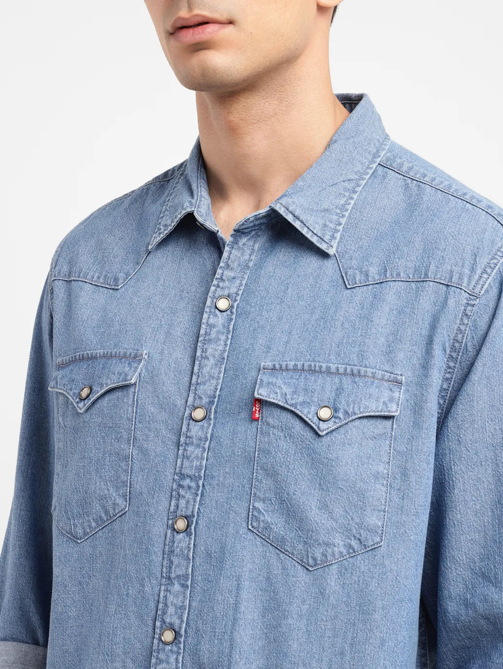 Men s Solid Slim Fit Shirt Levis India Store