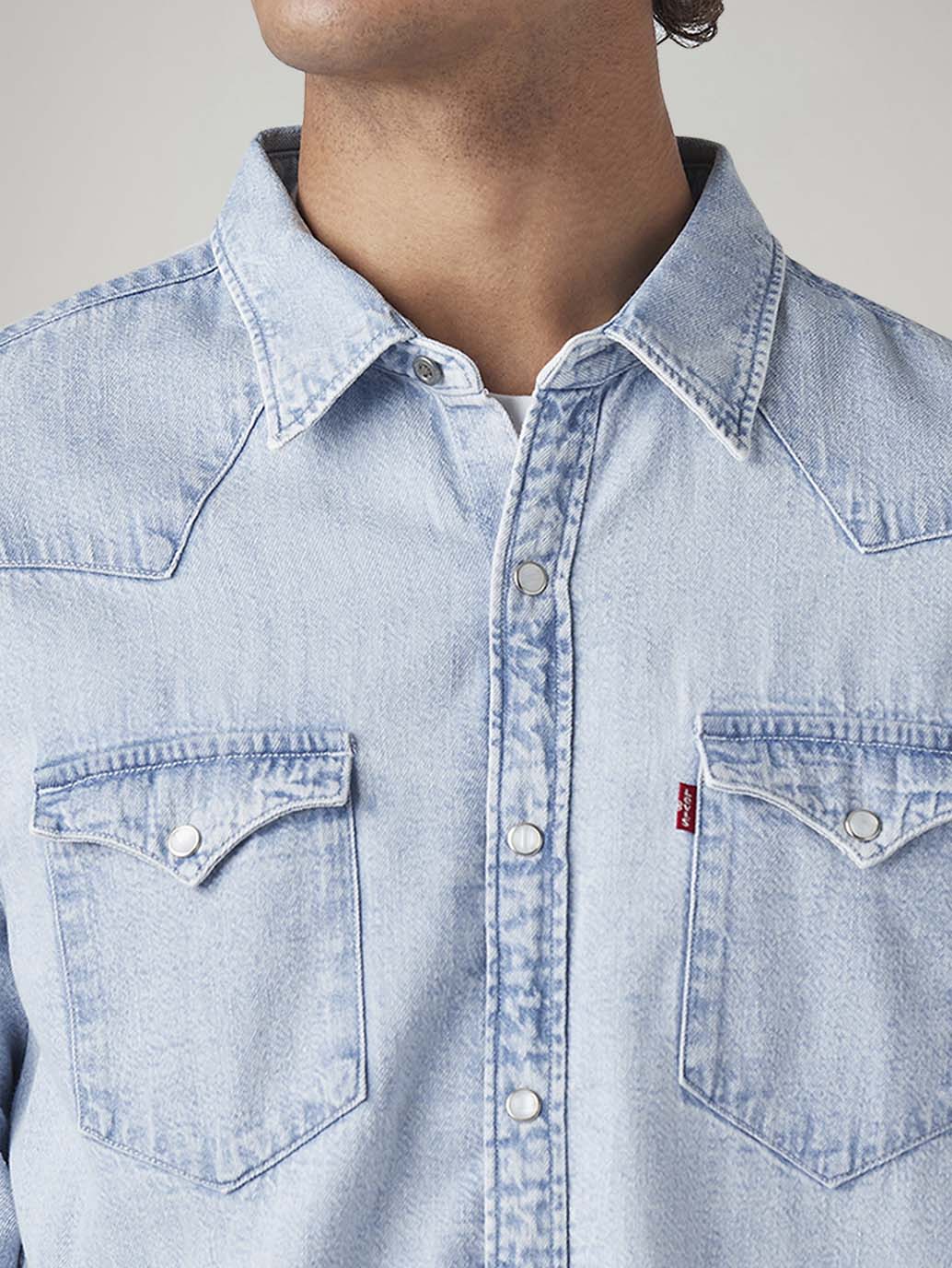 Men's Solid Slim Fit Denim Shirt - Detail View