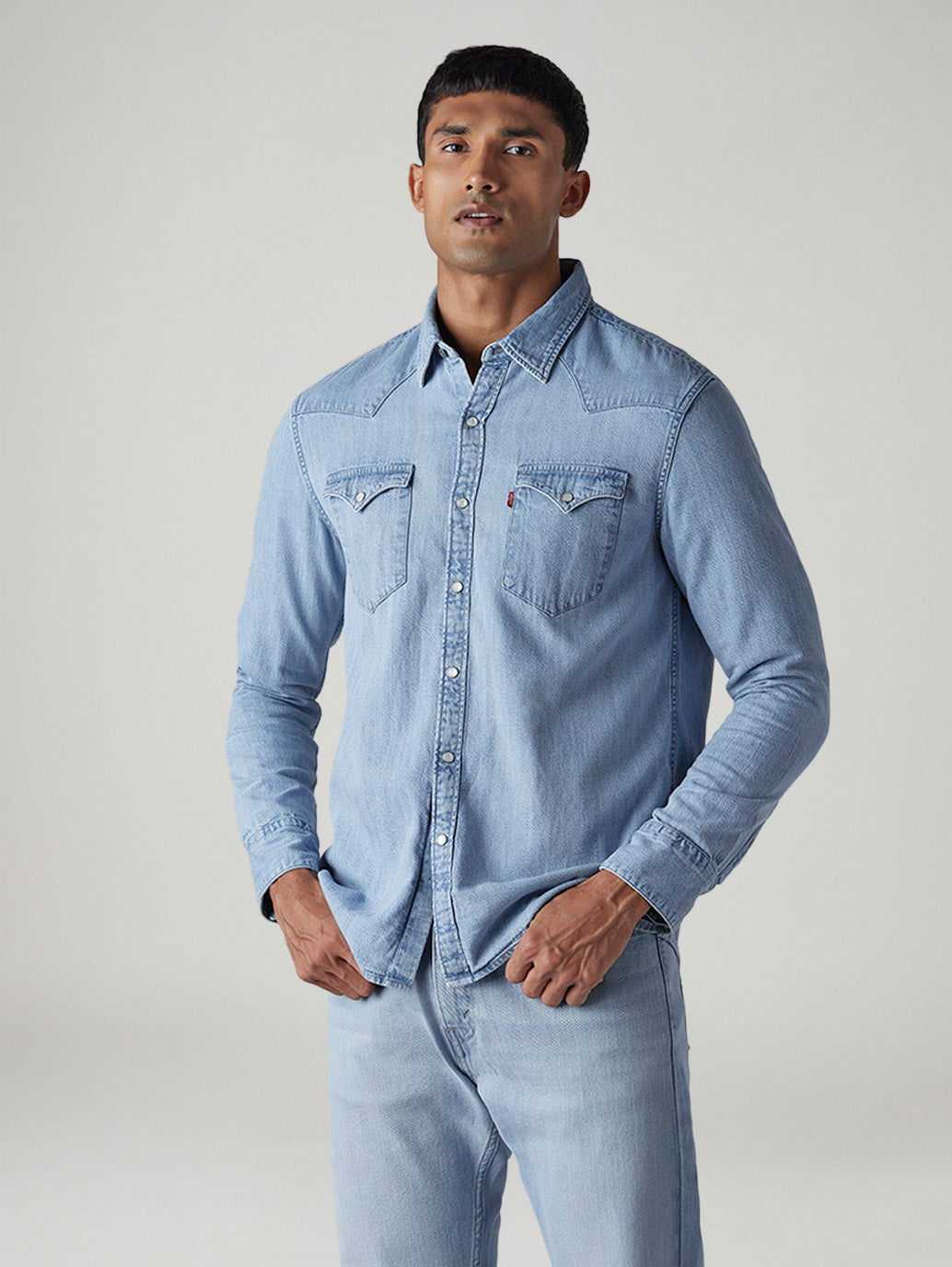 Men's Solid Slim Fit Denim Shirt