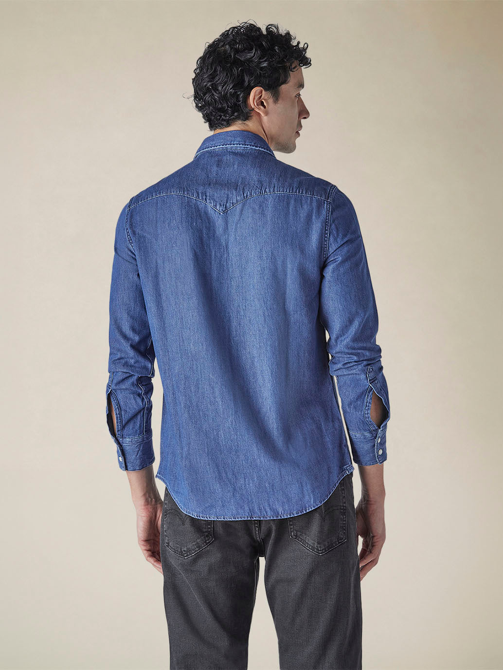 Men's Solid Regular Fit Denim Shirt - 2869a269-ed89-42cc-ab18-0c9da7799895 View