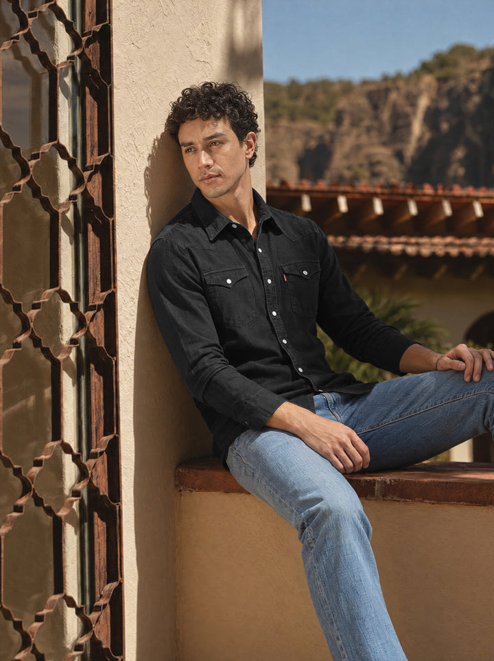 Men's Solid Regular Fit Denim Shirt