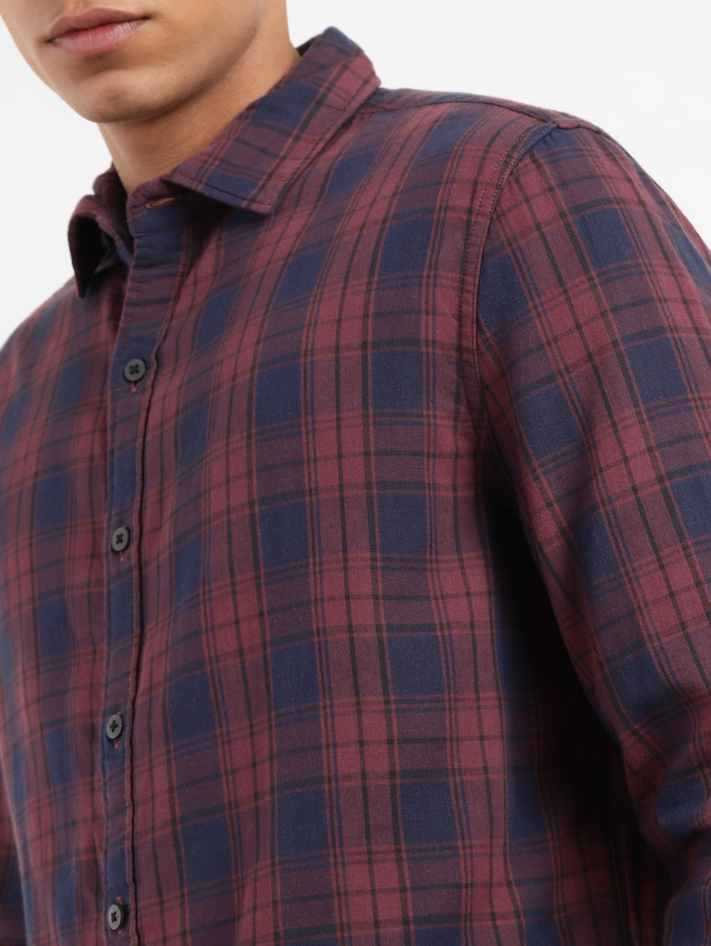 Men's Checkered Spread Collar Shirt