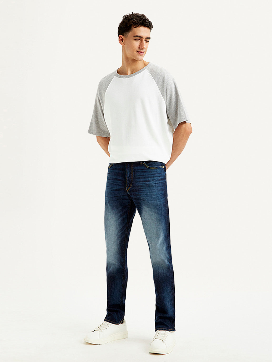 Men's 511 Dark Blue Slim Fit Mid Rise Jeans