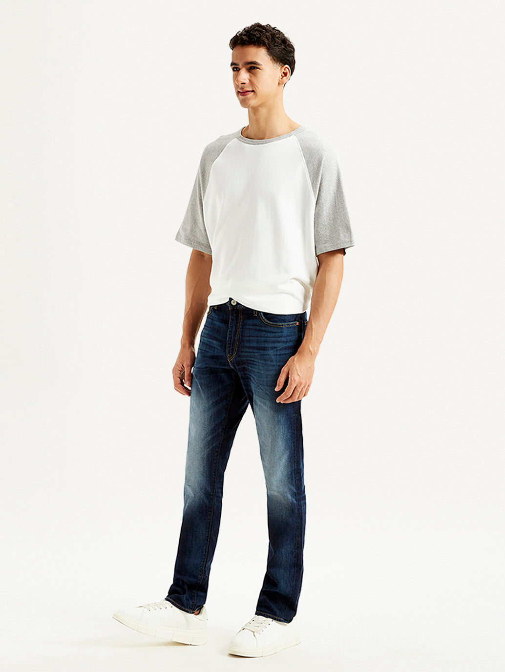 Men's 511 Dark Blue Slim Fit Mid Rise Jeans - Side View