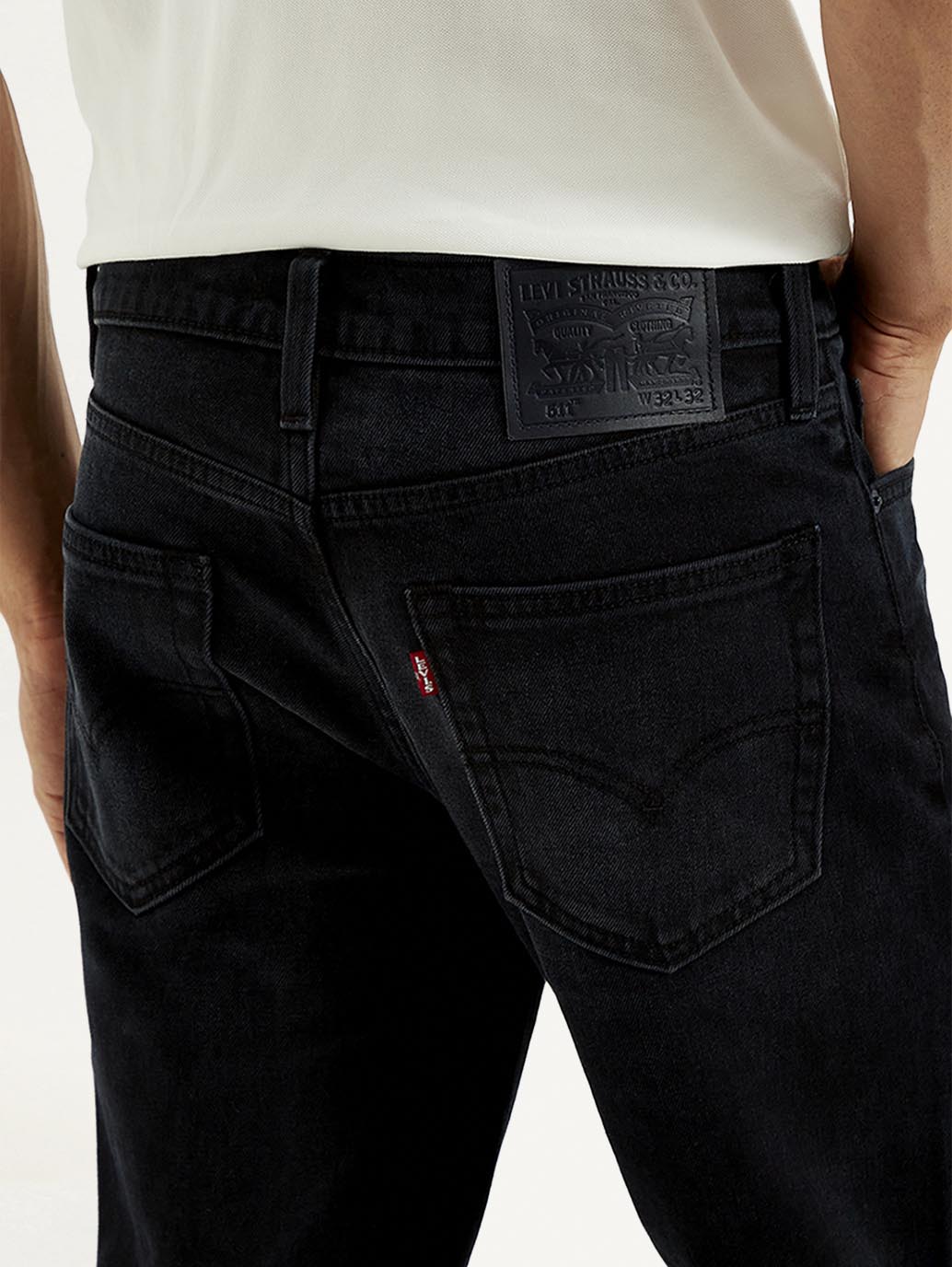 Men's 511 Black Slim Fit Mid Rise Jeans - Detail View