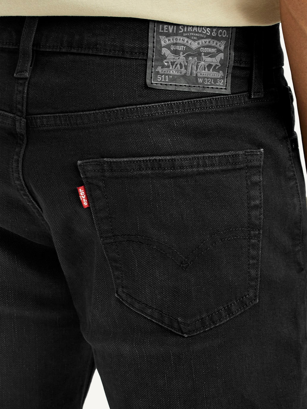 Men's 511 Black Slim Fit Mid Rise Jeans - Detail View