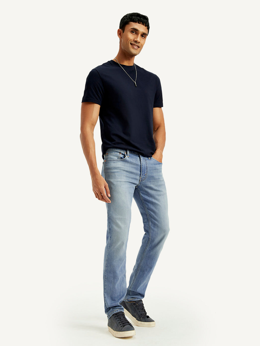 Men's 511 Light Blue Slim Fit Mid Rise Jeans - Elevated View