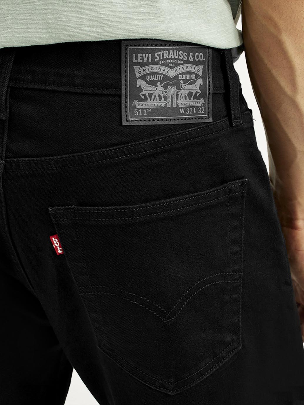 Men's 511 Black Slim Fit Mid Rise Jeans - Detail View