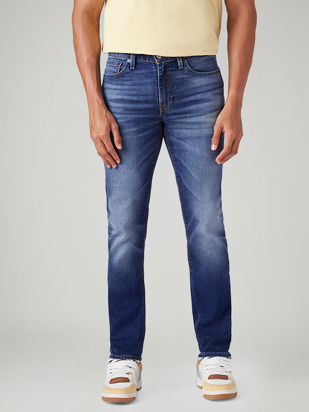 Men's 511 Blue Slim Fit Mid Rise Linen Jeans - Front View