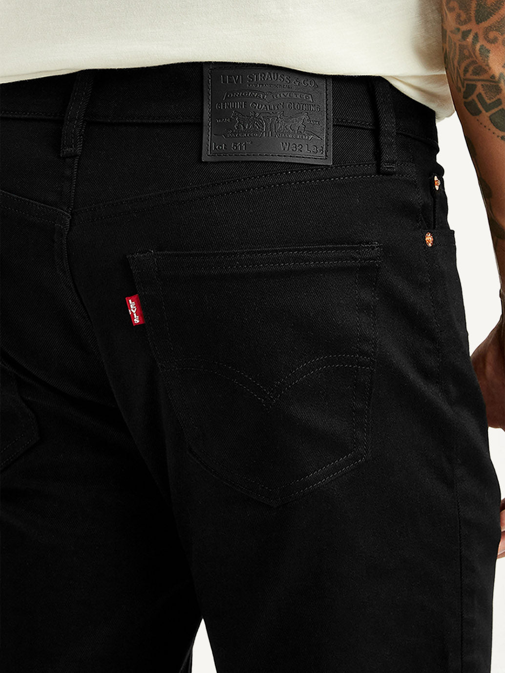 Men's 511 Black Slim Fit Mid Rise Jeans - Detail View