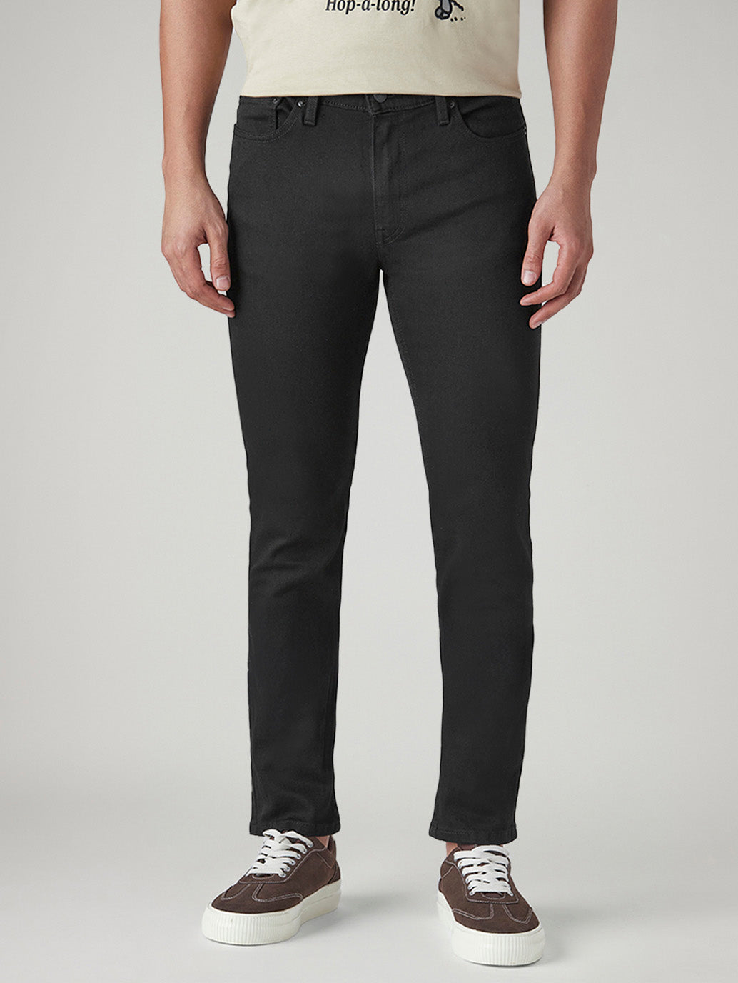 Men's 511 Black Slim Fit Mid Rise Jeans - Front View