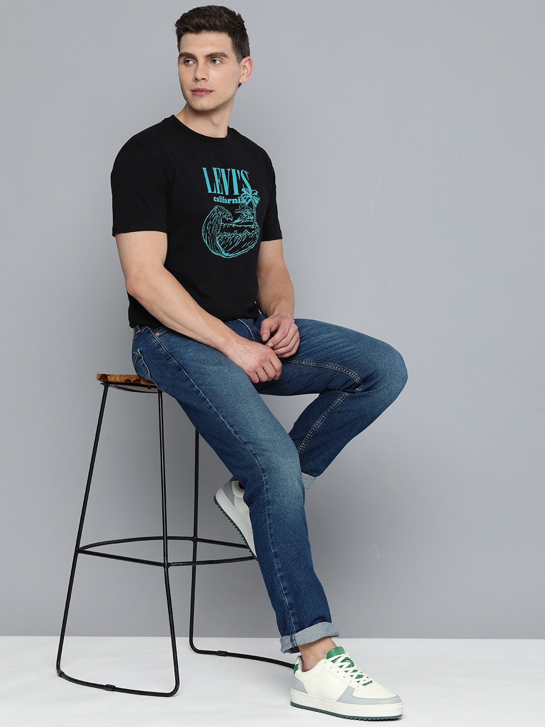 Men's 527 Blue Bootcut Fit Mid Rise Jeans