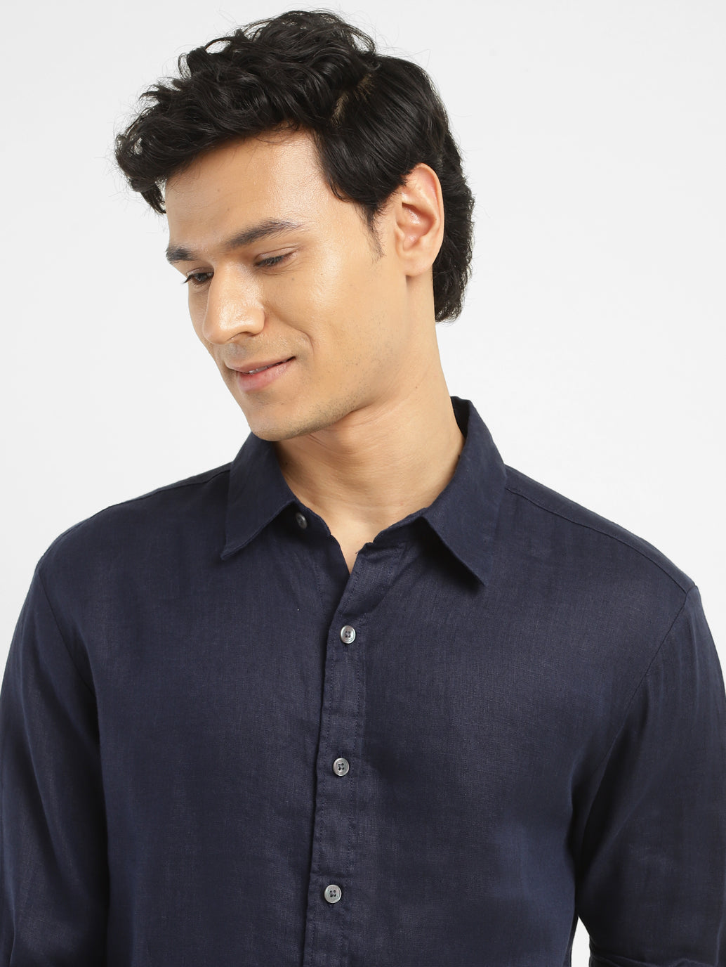 Men's Redloop Solid Slim Fit Shirt - Details View