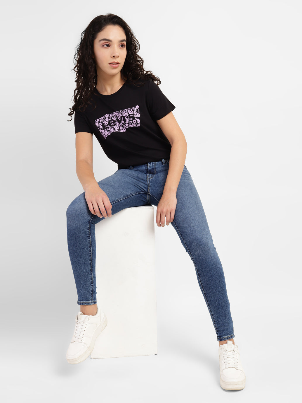 Women's 710 Blue Skinny Fit Mid Rise Jeans