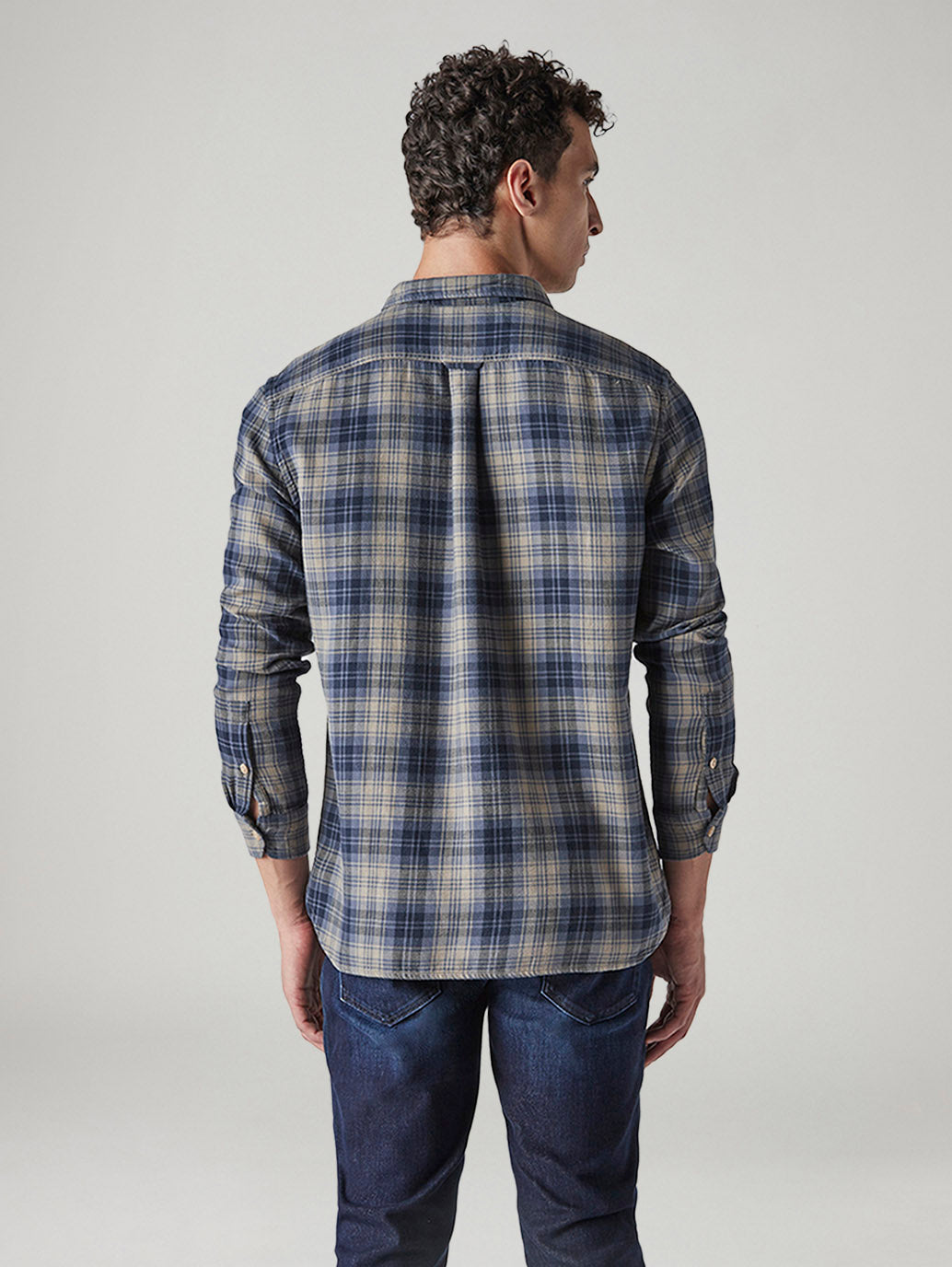 Men's Checkered Relaxed Fit Textured Shirt - Back View