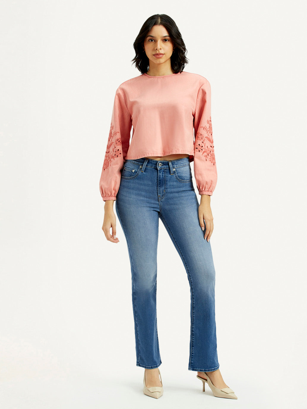 Women's 725 Med Indigo Flared Fit High Rise Jeans - Front View