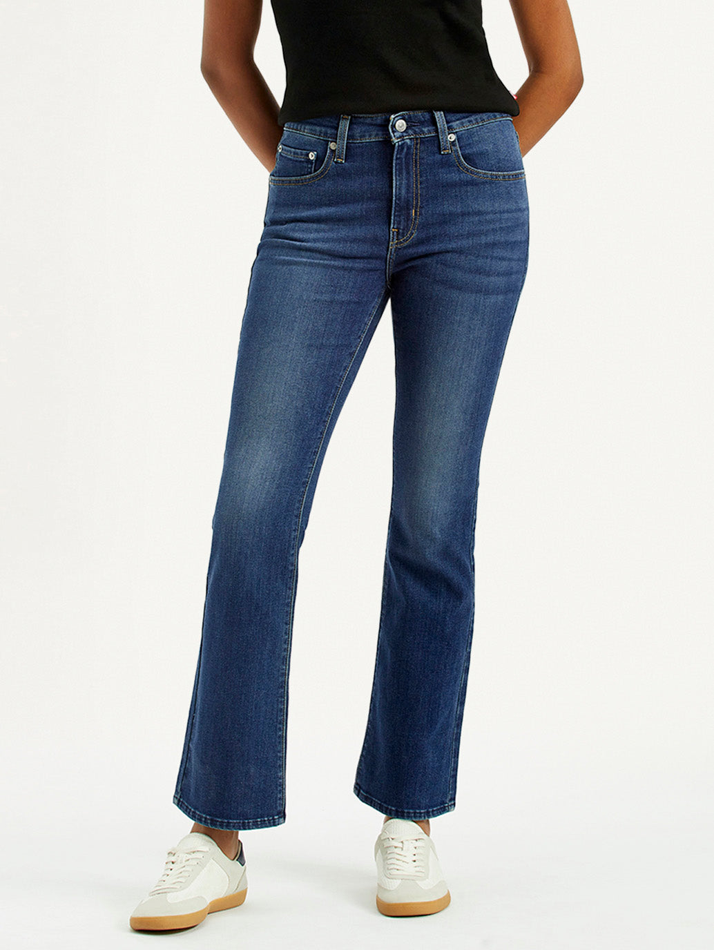 Women's 725 Dark Indigo Flared Fit High Rise Jeans - Front View