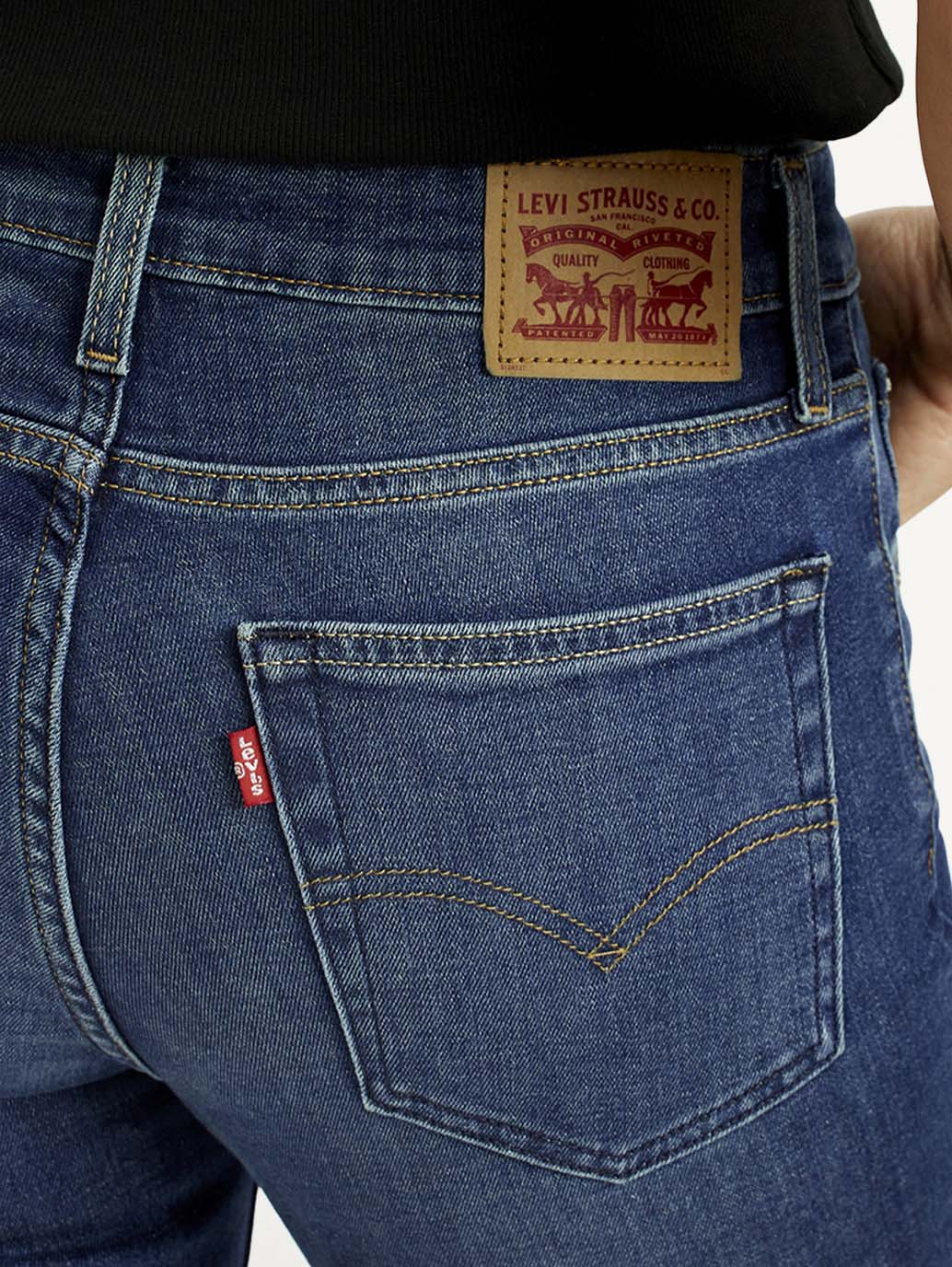 Women's 725 Dark Indigo Flared Fit High Rise Jeans - Detail View