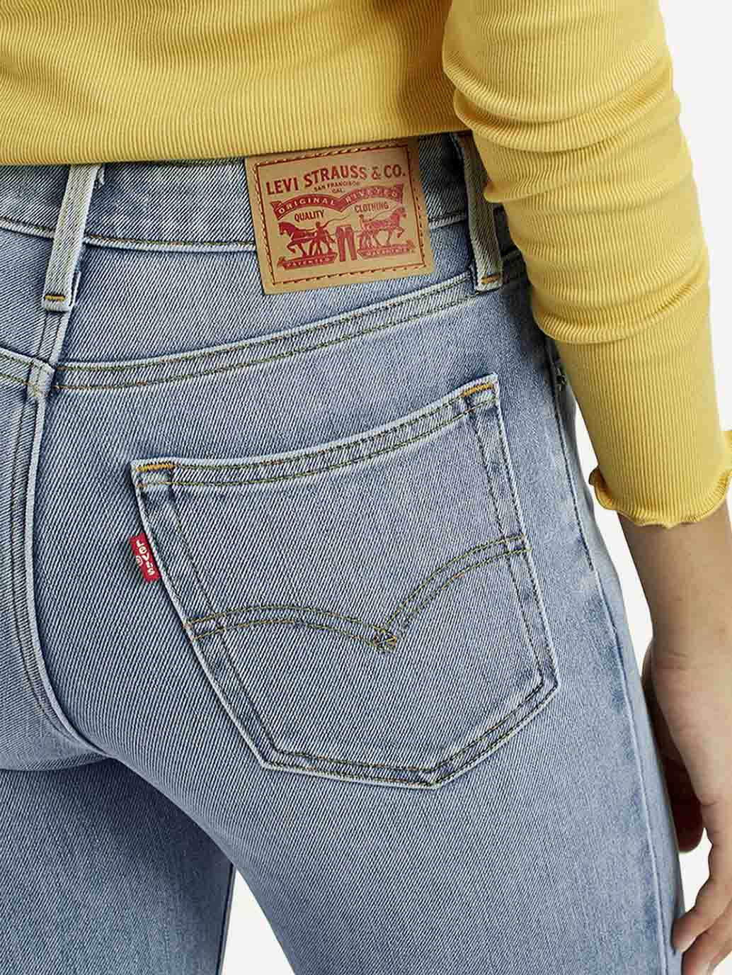 Women's 725 Light Indigo Flared Fit High Rise Jeans - Detail View