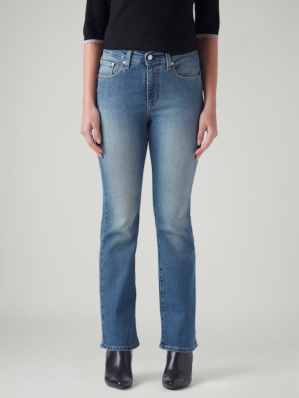 Women's 725 Blue Bootcut Fit High Rise Jeans - Front View