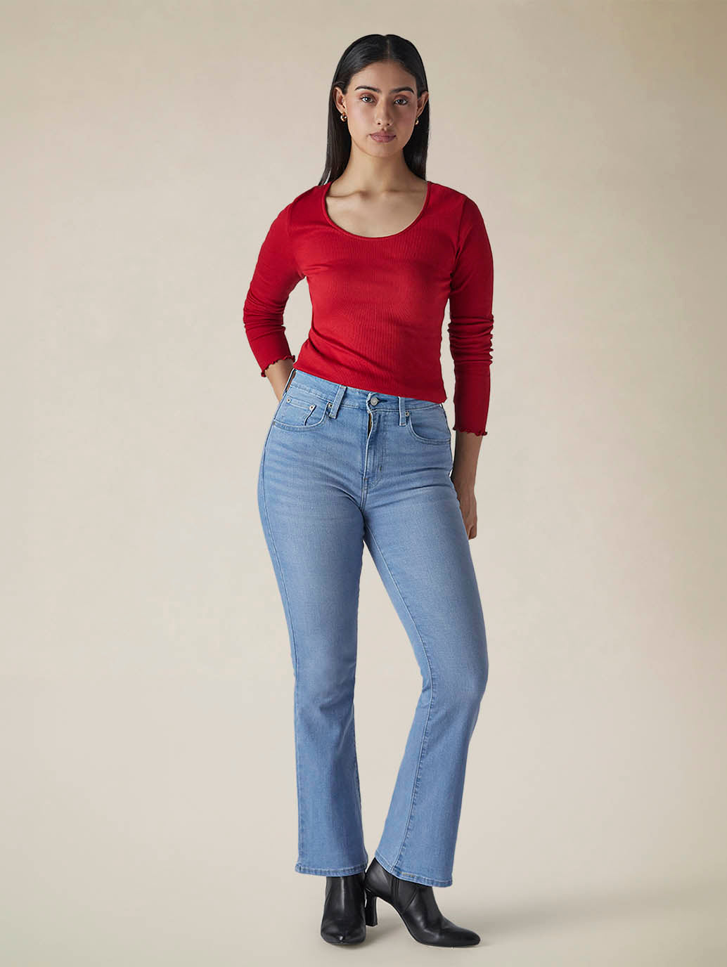 Womens 725 High Rise Flared Fit Cotton Stretch blend Jeans - Front View