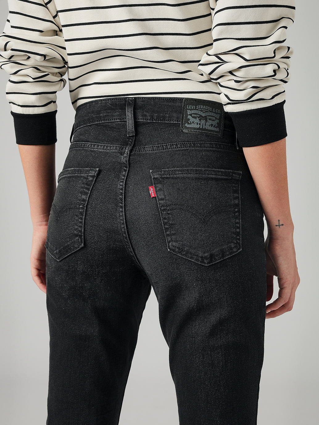 Women's 725 Black Bootcut Fit High Rise Jeans - Detail View