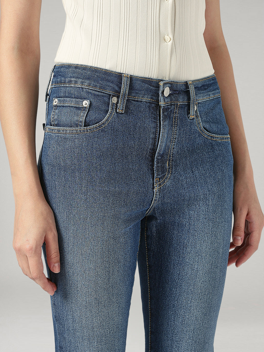 Women's 725 Blue Bootcut Fit High Rise Jeans - 86f22169-2b2b-4f61-9325-348ab115bed8 View