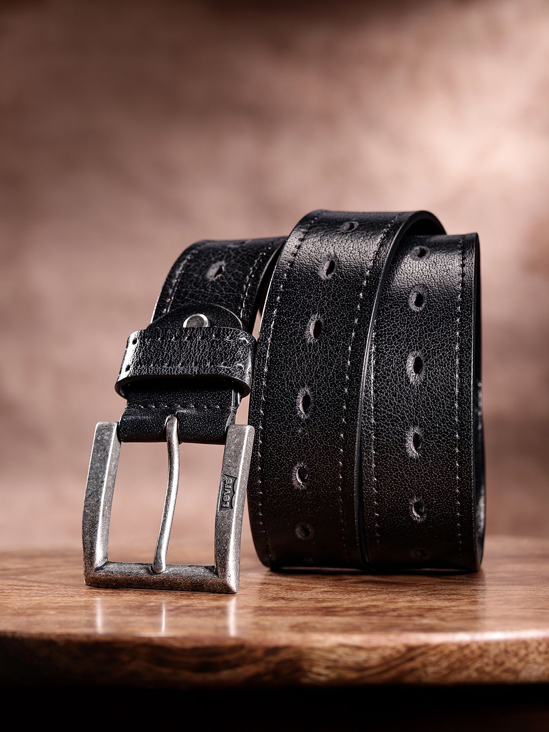 Men's Black Solid Belt - 22ae9718-691c-4419-879c-44e4194ff4661744106611246-Levis-Men-Leather-Belt-7601744106610962-1 View