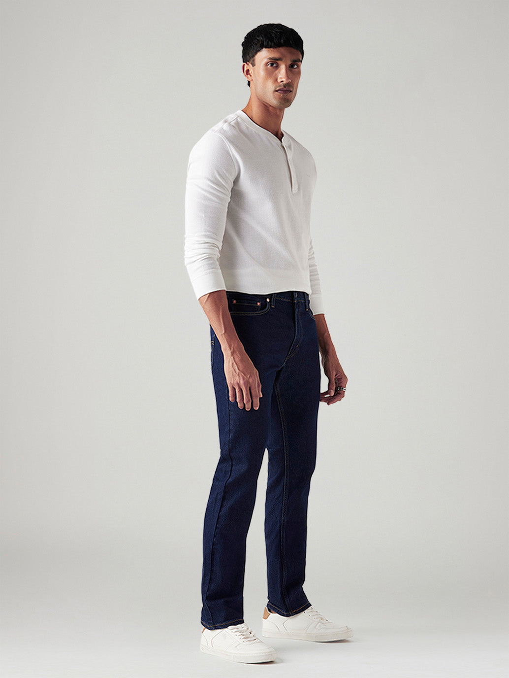 Men's 513 Dark Blue Slim Straight Fit Mid Rise Jeans - Side View