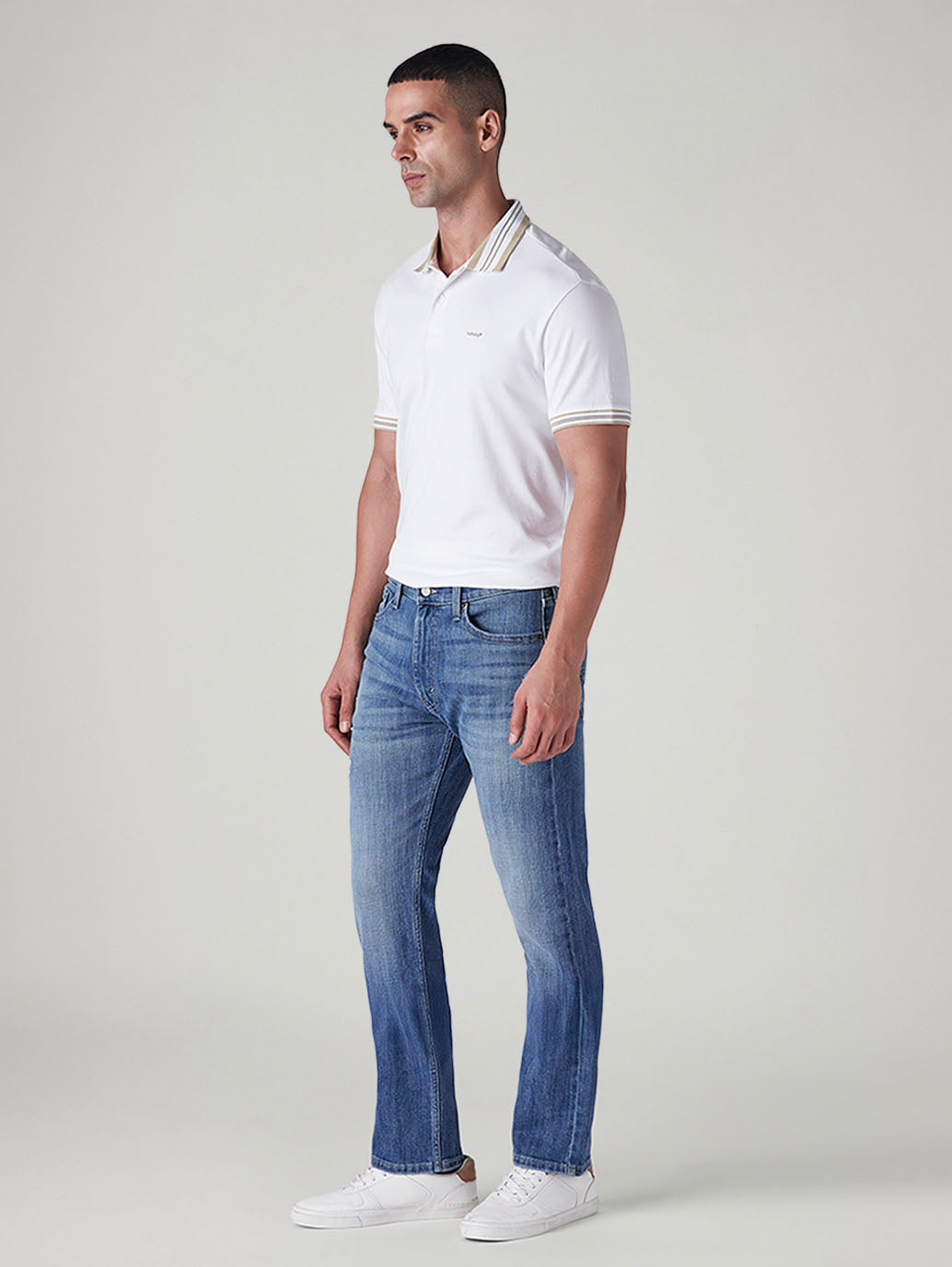 Men's 513 Med Indigo Slim Straight Fit Mid Rise Jeans - Side View
