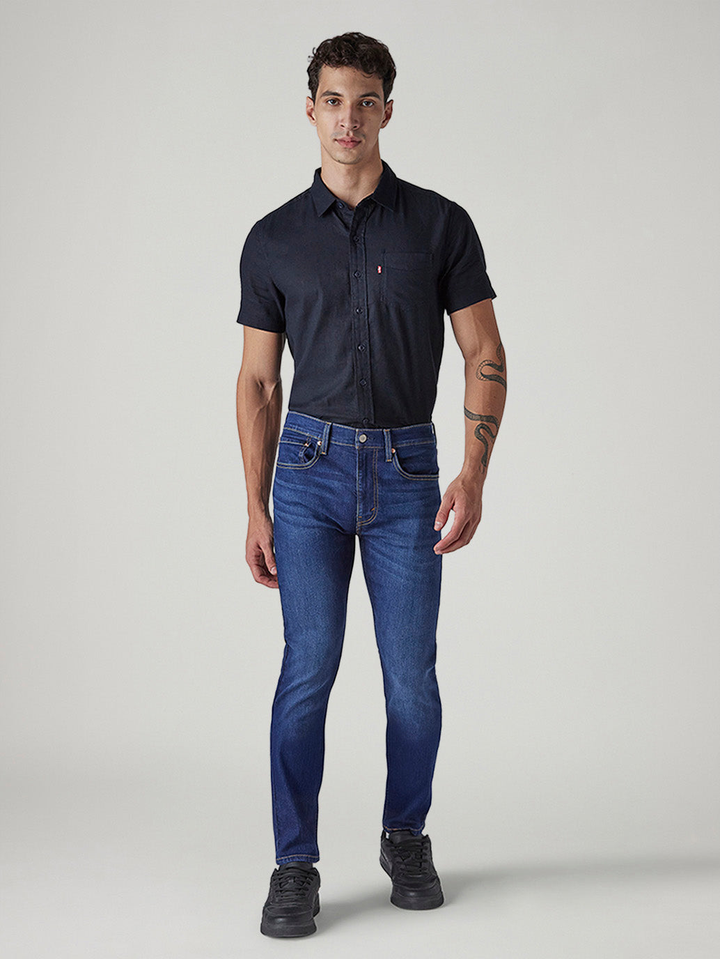 Men's 513 Blue Slim Straight Fit Mid Rise Jeans - Front View