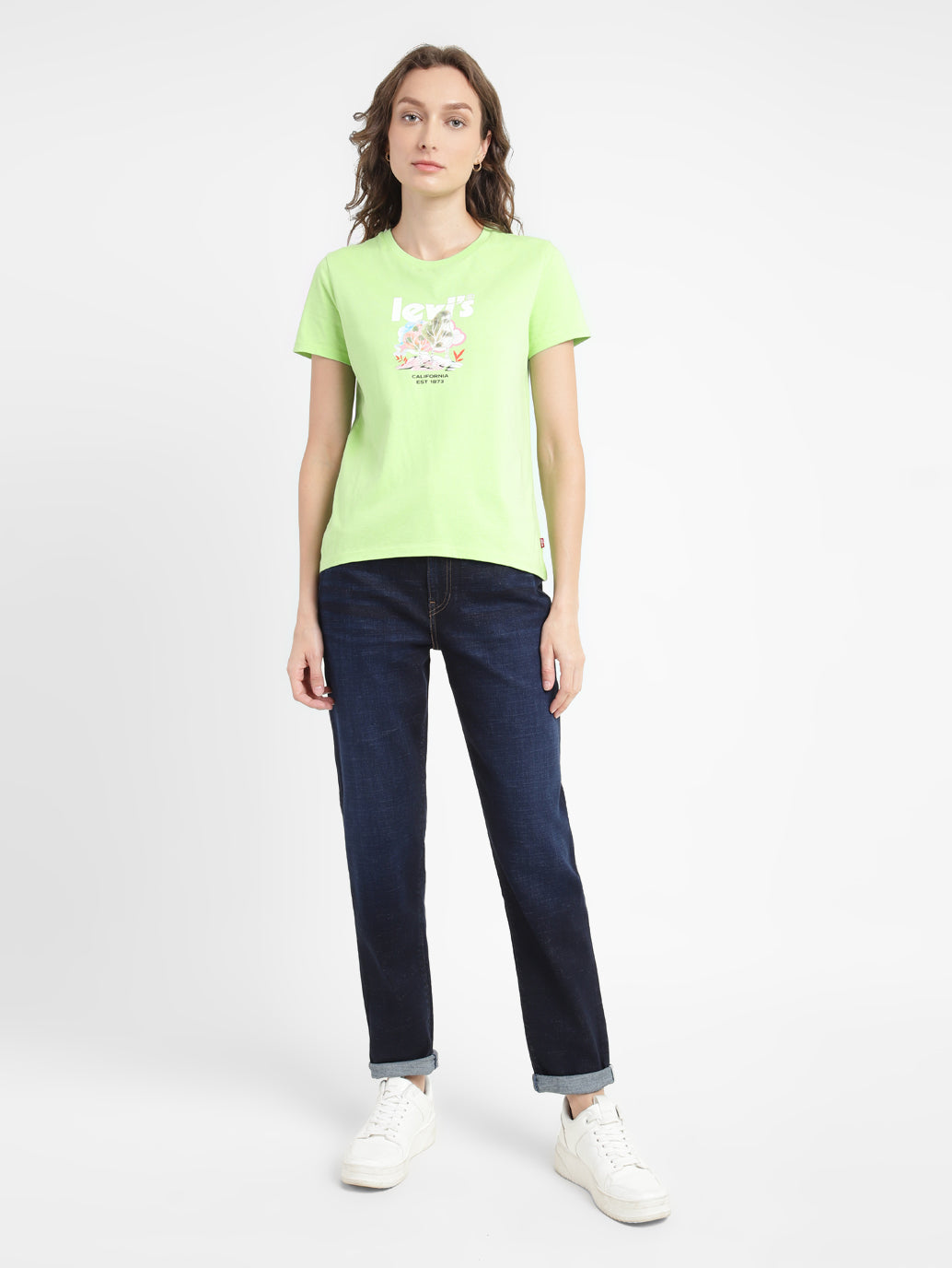 Women's Graphic Crew Neck T-shirt – Levis India Store