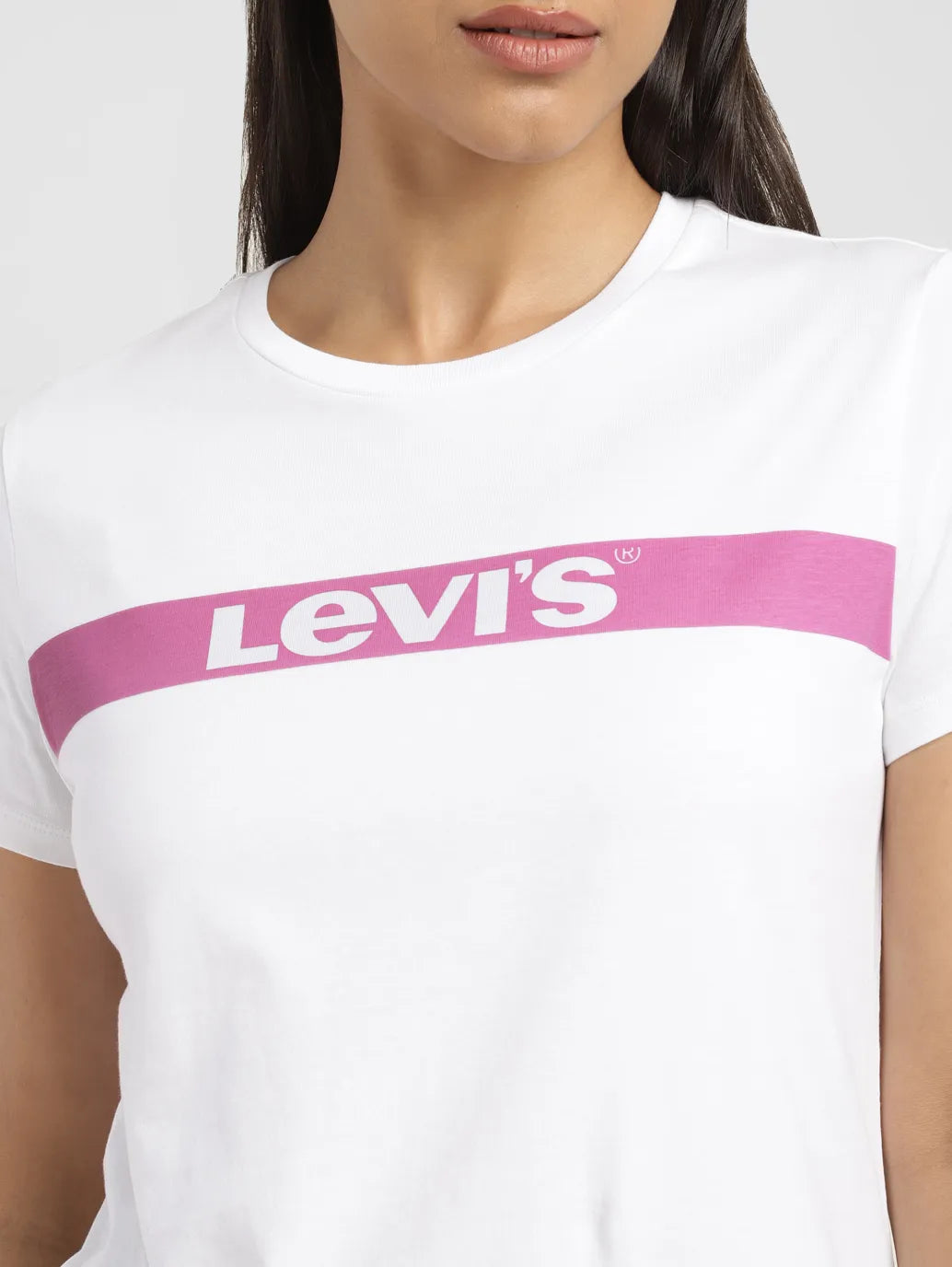 Women s Brand Logo Crew Neck T shirt Levis India Store