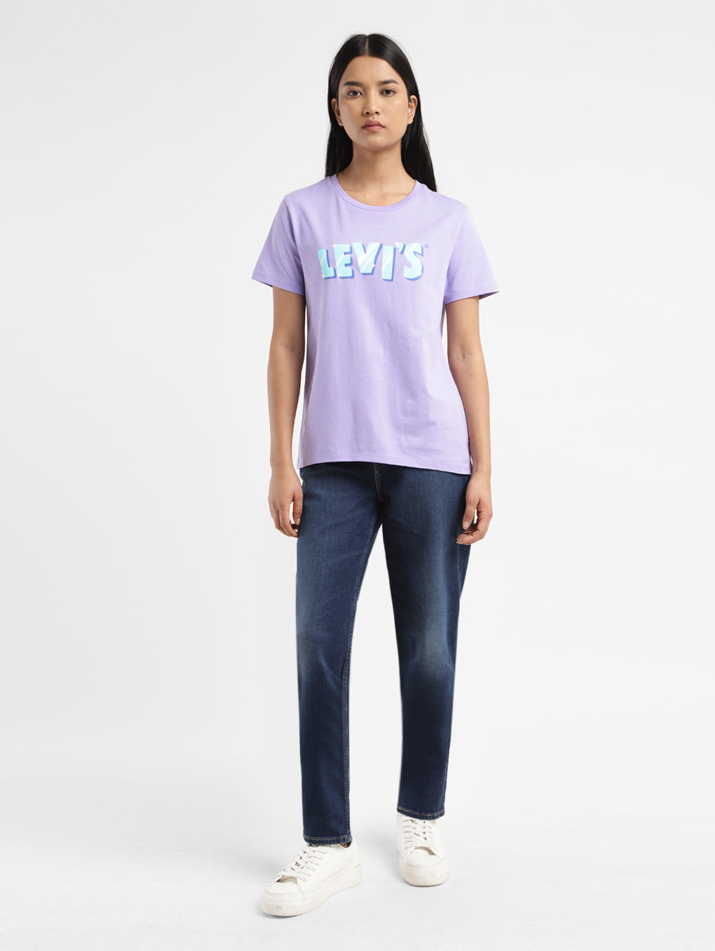 Levis logo t 2024 shirt women's india