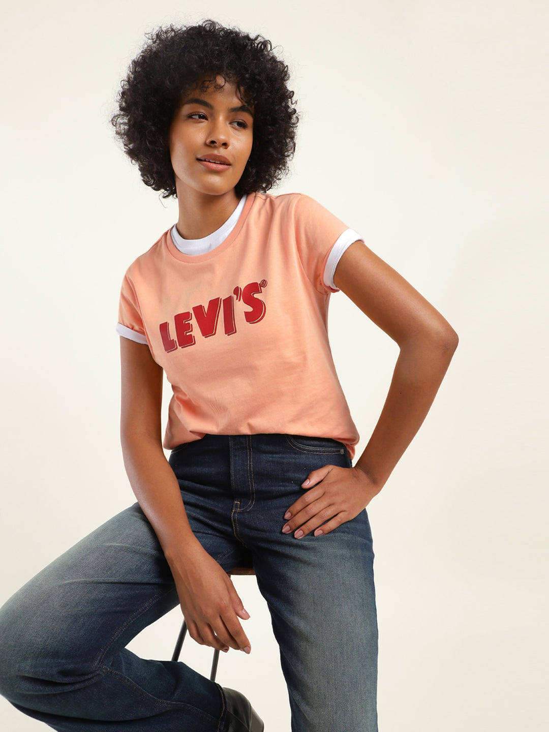 Levi s Women s T Shirts Tops Stylish Casual Wear Levis India Store