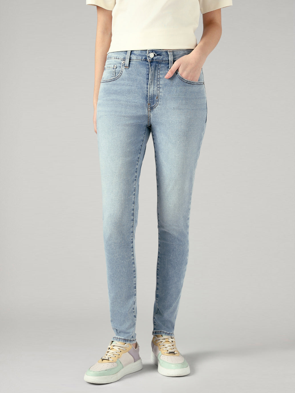 Women's 721 Light Blue Skinny Fit High Rise Jeans - Front View
