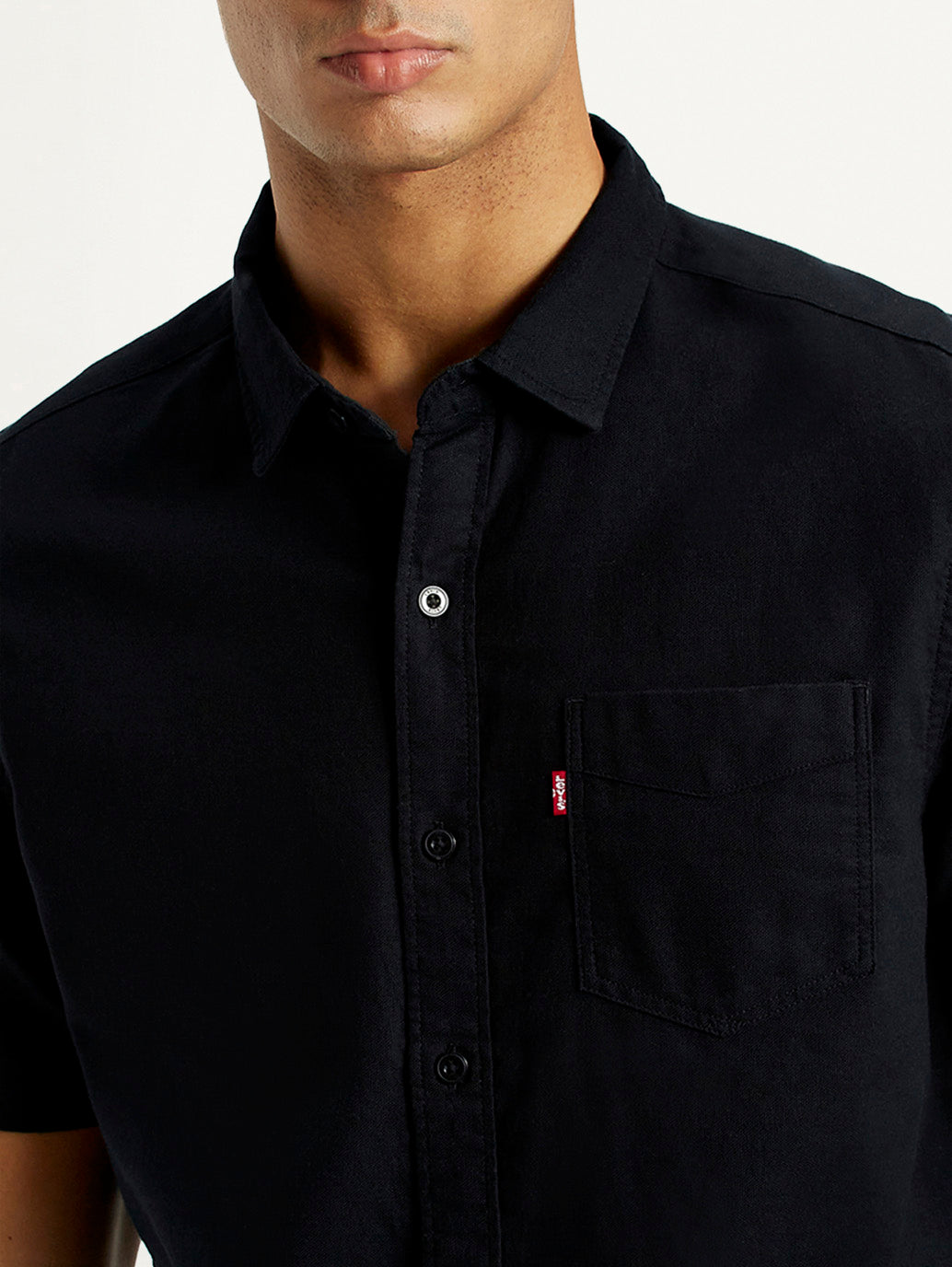Men's Solid Slim Fit Oxford Shirt - Detail View