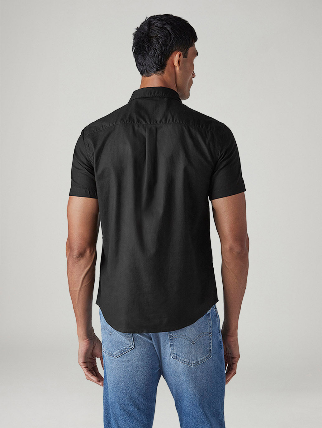 Men's Solid Slim Fit Oxford Shirt - 20 View