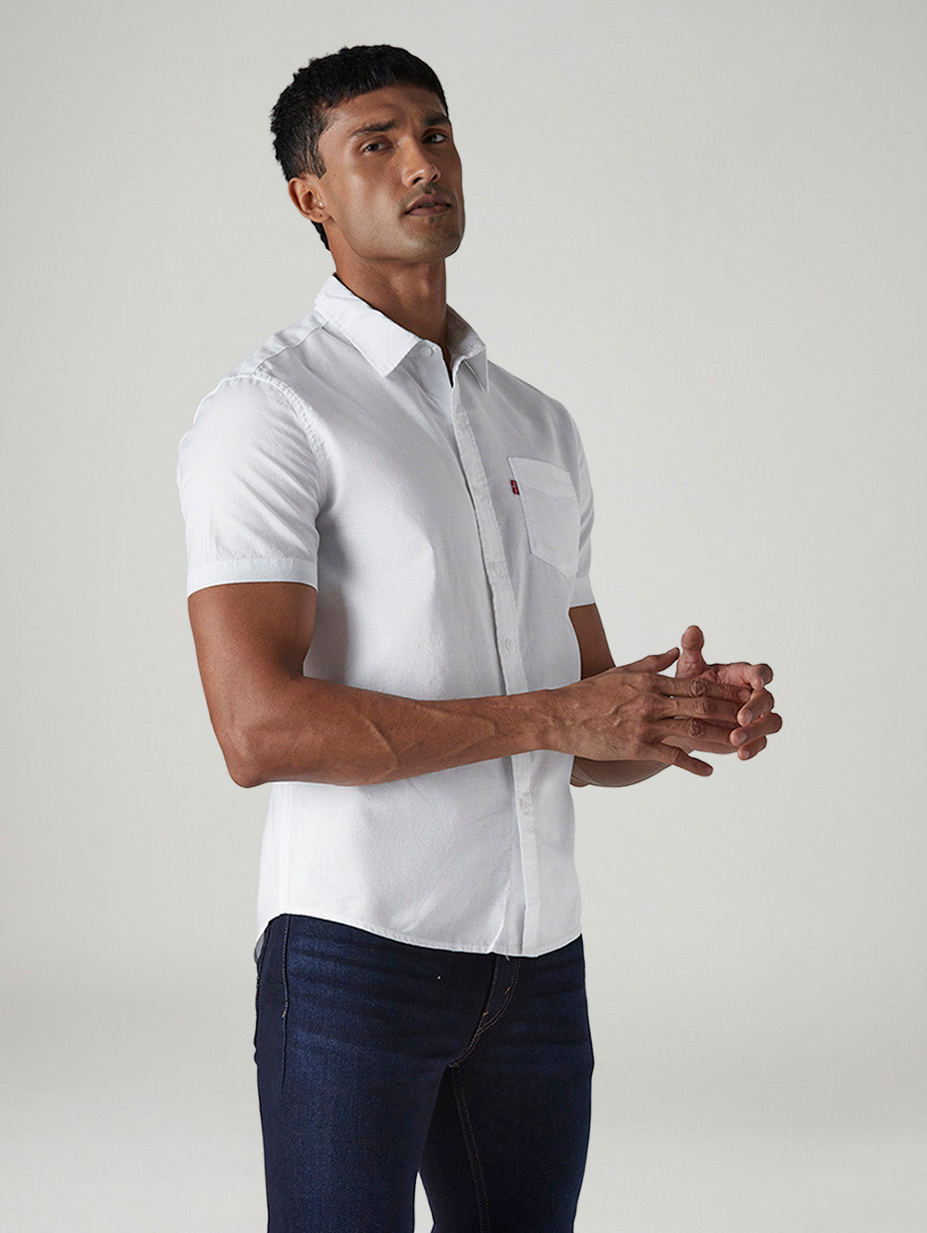 Men's Solid Slim Fit Oxford Shirt - Side View