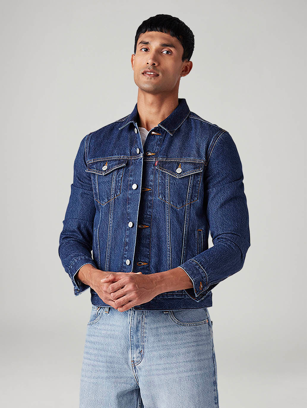 Men's Solid Regular Fit Denim Trucker Jacket - Front View