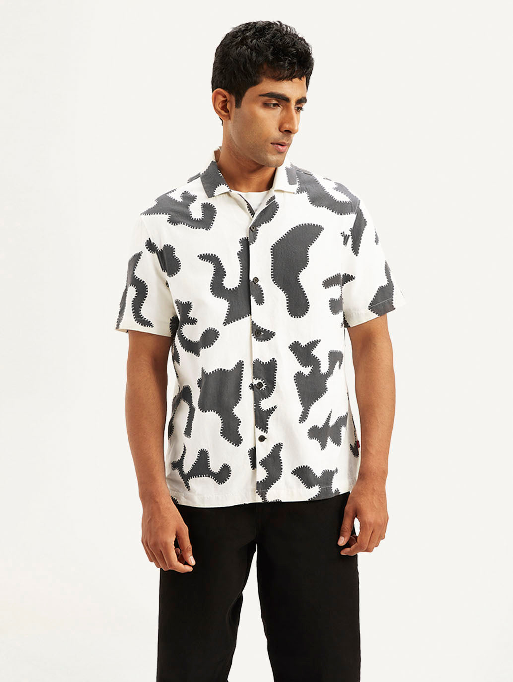 Men's Resort Collar Abstract Relaxed Fit Shirt - 2c3cba115f0b6b9c25d8e3fe8512e182 View