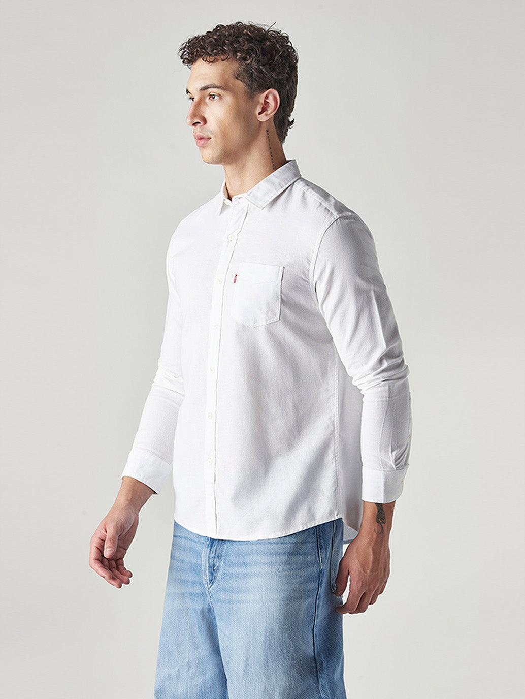 Men's Solid Slim Fit Oxford Shirt - Side View